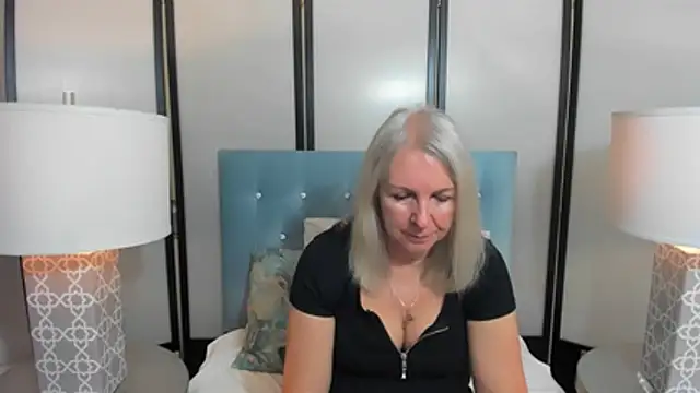 EricaTop online show from 11/13/25, 09:30