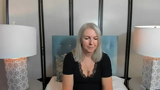 EricaTop online show from 12/01/25, 05:25