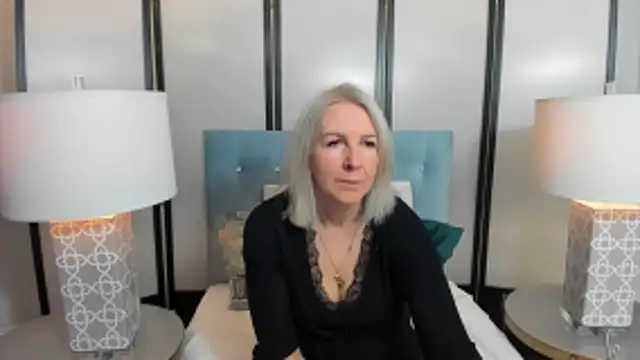 EricaTop online show from 04/11/26, 04:53