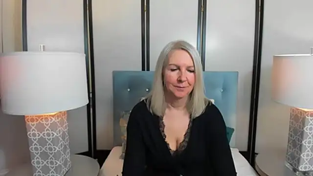 Snapshot of EricaTop chatting on 02/15/26, 07:51 EricaTop online show from 02/15/26, 07:51