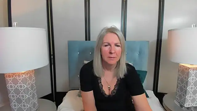 Snapshot of EricaTop chatting on 02/22/26, 05:54 EricaTop online show from 02/22/26, 05:54