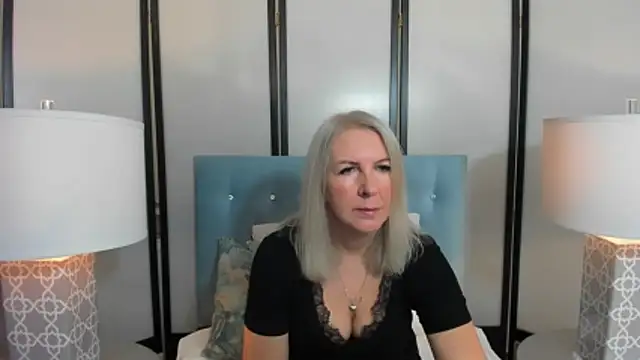 EricaTop online show from 11/29/25, 06:02