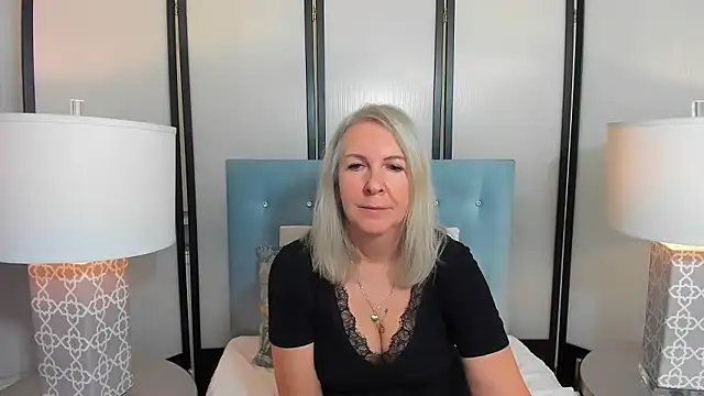 EricaTop online show from 11/01/25, 06:08