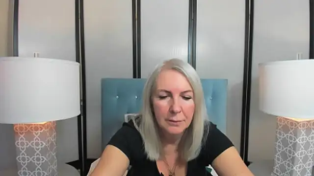 EricaTop online show from 11/26/25, 05:13