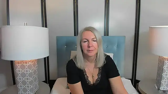 EricaTop online show from 11/06/25, 09:30