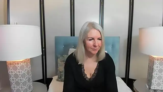 Snapshot of EricaTop chatting on 02/08/26, 06:00 EricaTop online show from 02/08/26, 06:00