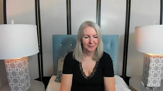 Snapshot of EricaTop chatting on 02/19/26, 09:34 EricaTop online show from 02/19/26, 09:34