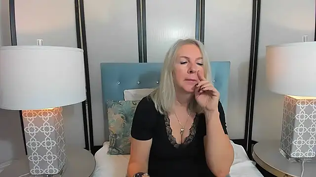 EricaTop online show from 10/26/25, 05:52