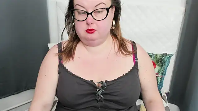 Snapshot of dirtyBonnie chatting on 02/09/25, 10:53 dirtyBonnie online show from 02/09/25, 10:53