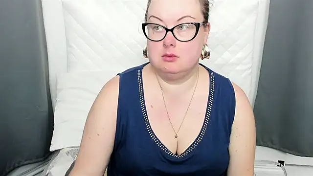 dirtyBonnie online show from 11/17/25, 08:51