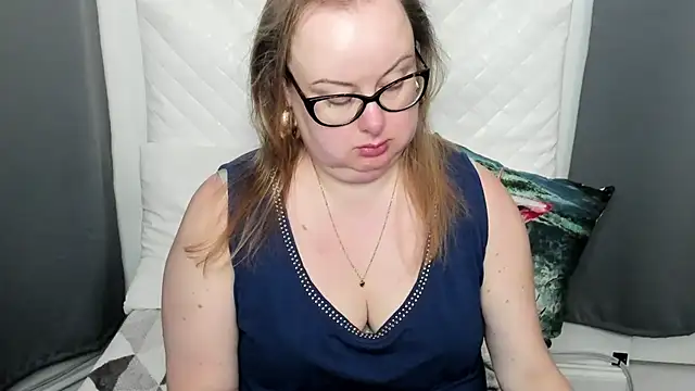 dirtyBonnie online show from 11/26/25, 04:56