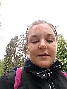 Snapshot of SwedishJennifer chatting on 05/19/26, 12:12 SwedishJennifer online show from 05/19/26, 12:12