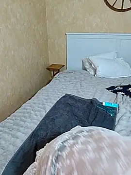 Snapshot of SwedishJennifer chatting on 10/09/25, 02:28 SwedishJennifer online show from 10/09/25, 02:28