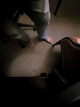 realeasy1 online show from 11/23/25, 06:01