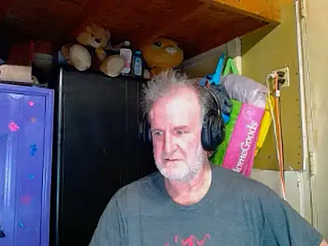 Snapshot of Sweet_Sexy1963 chatting on 02/25/25, 11:04 Sweet Sexy1963 online show from 02/25/25, 11:04