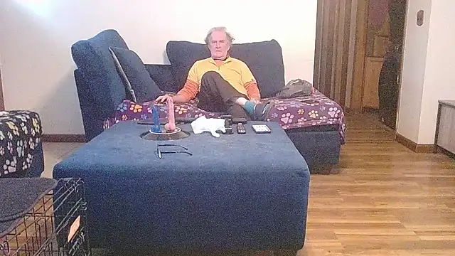 Snapshot of Sweet_Sexy1963 chatting on 02/26/26, 06:41 Sweet Sexy1963 online show from 02/26/26, 06:41