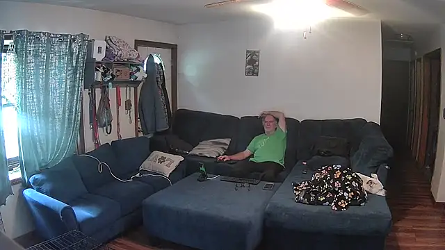 Snapshot of Sweet_Sexy1963 chatting on 09/24/25, 02:56 Sweet Sexy1963 online show from 09/24/25, 02:56