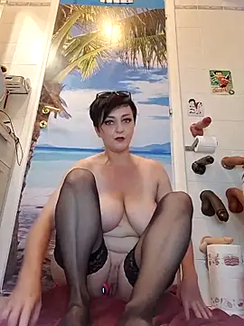 lucillabollente online show from 06/05/26, 04:28