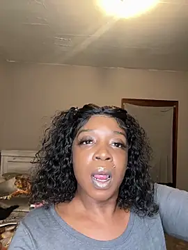 MochaMonroe online show from 02/05/26, 04:08