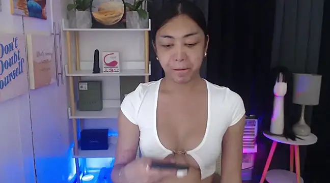 AsianMariaTs online show from 12/04/24, 11:35
