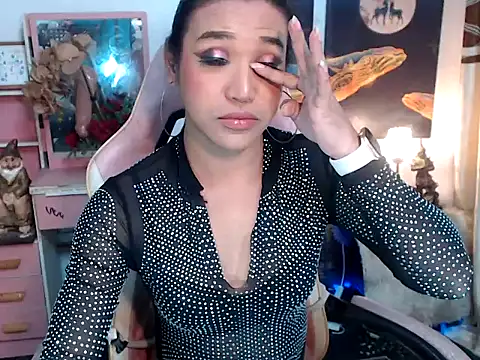 AsianMariaTs online show from 11/25/25, 05:02