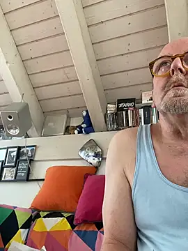 wankcellar online show from 04/26/26, 10:45