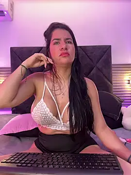 Zafira Alabi online show from 03/26/26, 02:10