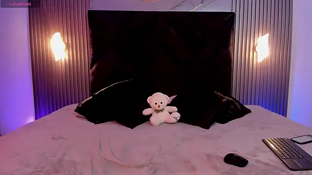 Zafira Alabi online show from 11/09/25, 04:00