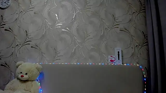 Snapshot of Malika_Lisan chatting on 03/02/25, 12:53 Malika Lisan online show from 03/02/25, 12:53