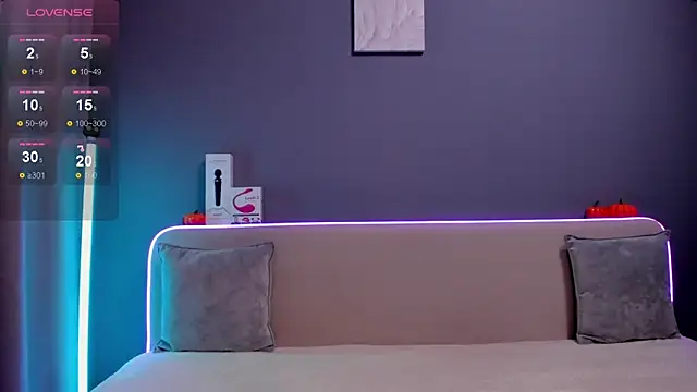 Malika Lisan online show from 10/30/25, 01:04