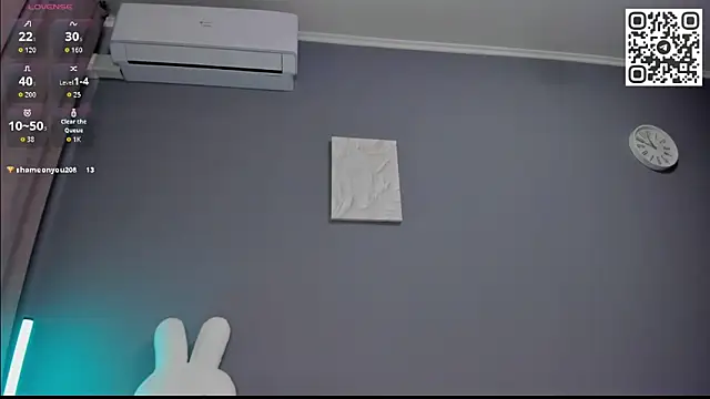 Snapshot of Malika_Lisan chatting on 04/21/26, 02:51 Malika Lisan online show from 04/21/26, 02:51