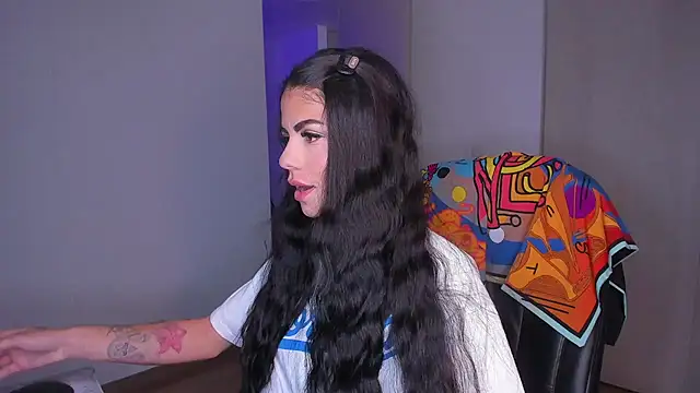 Lisegg  online show from 12/20/25, 01:36