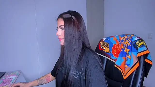 Lisegg  online show from 04/14/26, 10:20