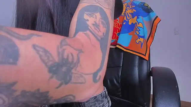 Lisegg  online show from 02/19/26, 10:18