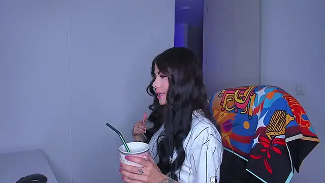 Lisegg  online show from 03/03/26, 10:22