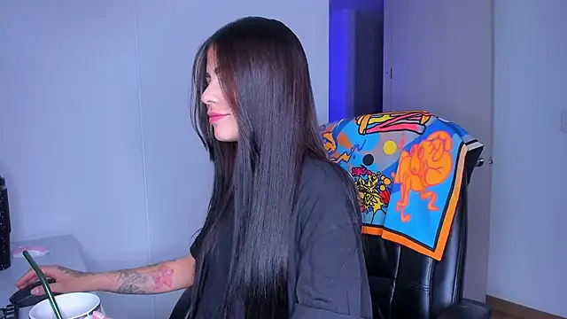 Lisegg  online show from 04/07/26, 10:17