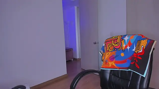 Lisegg  online show from 01/05/26, 06:33