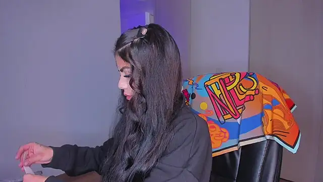 Lisegg  online show from 12/22/25, 06:52