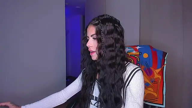 Lisegg  online show from 11/28/25, 10:26