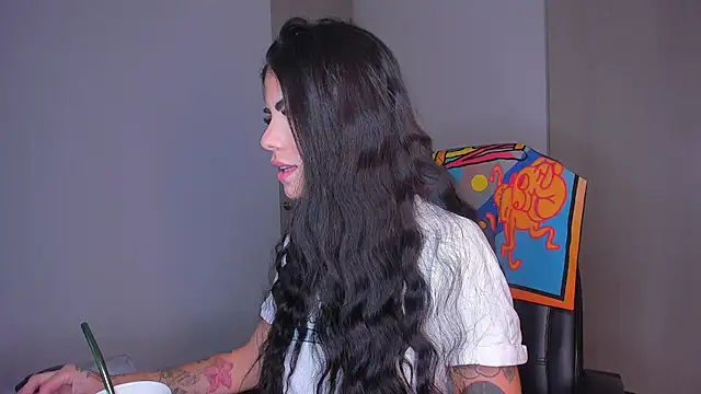 Lisegg  online show from 12/02/25, 10:17