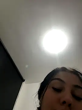 adrianalobo online show from 10/15/25, 02:43