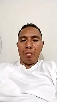 Snapshot of desnudo_Sexoxo chatting on 02/10/25, 08:10 desnudo Sexoxo online show from 02/10/25, 08:10