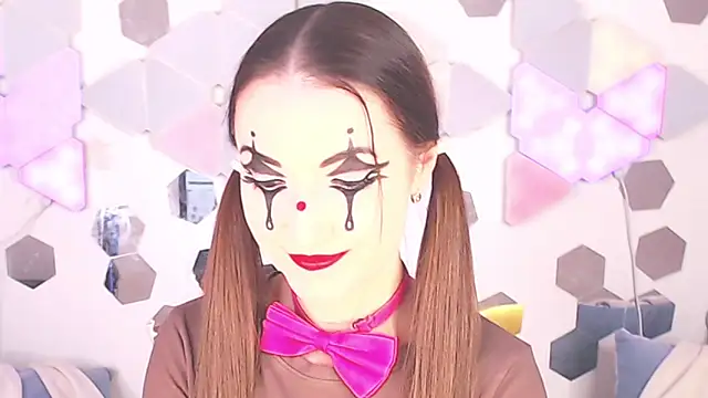 LexiKiss online show from 11/13/25, 11:30