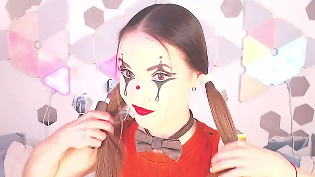 LexiKiss online show from 11/08/25, 10:35