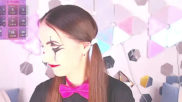 LexiKiss online show from 10/04/25, 09:11