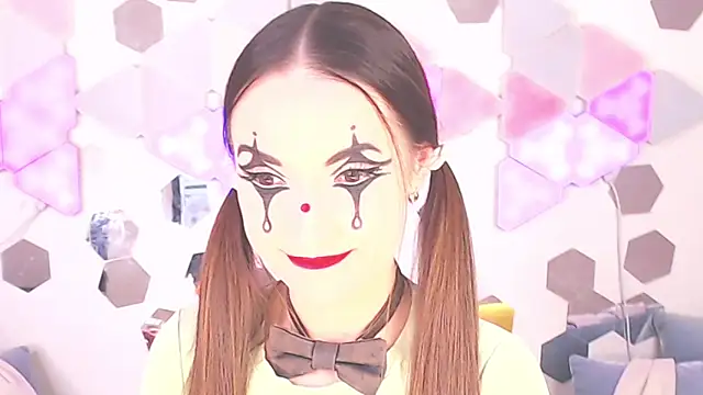 LexiKiss online show from 11/15/25, 05:39