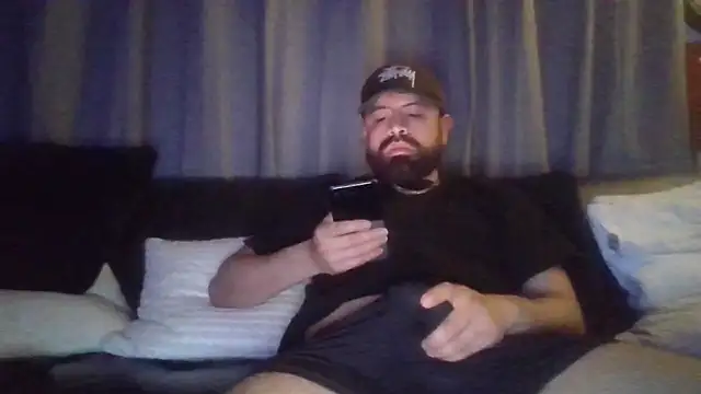 Snapshot of DRHUNGRX chatting on 02/15/25, 12:22 DRHUNGRX online show from 02/15/25, 12:22