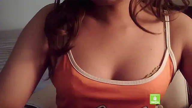 Snapshot of bxdgirlhr chatting on 11/05/25, 07:39 bxdgirlhr online show from 11/05/25, 07:39