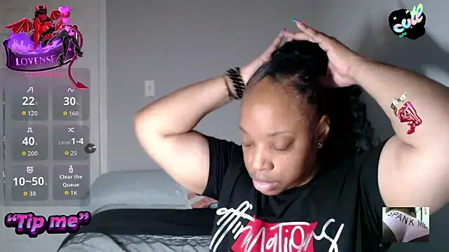 Sexymona1218 online show from 11/28/25, 06:02