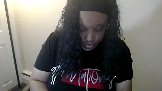 Sexymona1218 online show from 02/13/26, 06:57